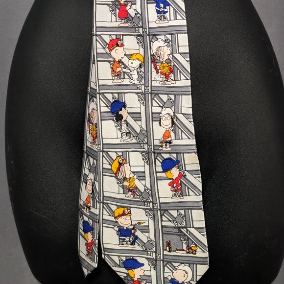 Peanuts Charlie Brown Under Construction Tie, 60" - Picture 2 of 4